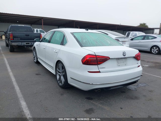 1VWDT7A3XHC042662 Volkswagen Passat R-line W/comfort Pkg