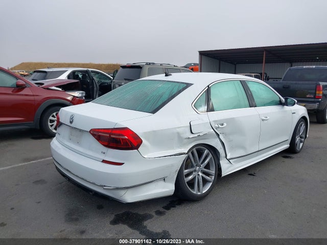 1VWDT7A3XHC042662 Volkswagen Passat R-line W/comfort Pkg