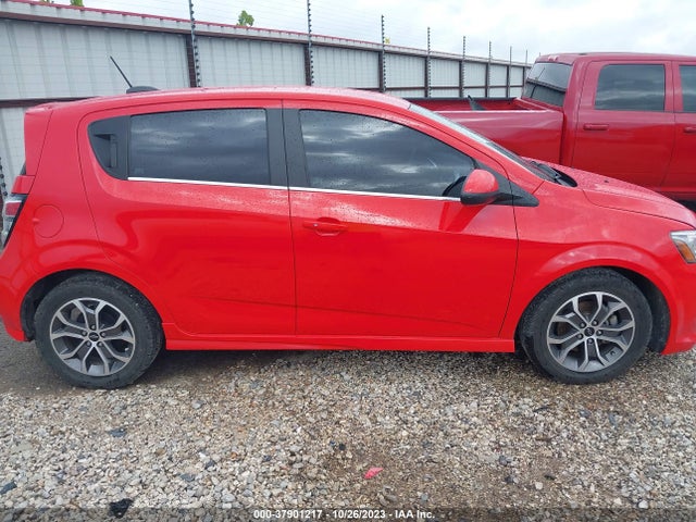 Chevrolet SONIC LT 2018 1G1JD6SHXJ4106540 Image 13