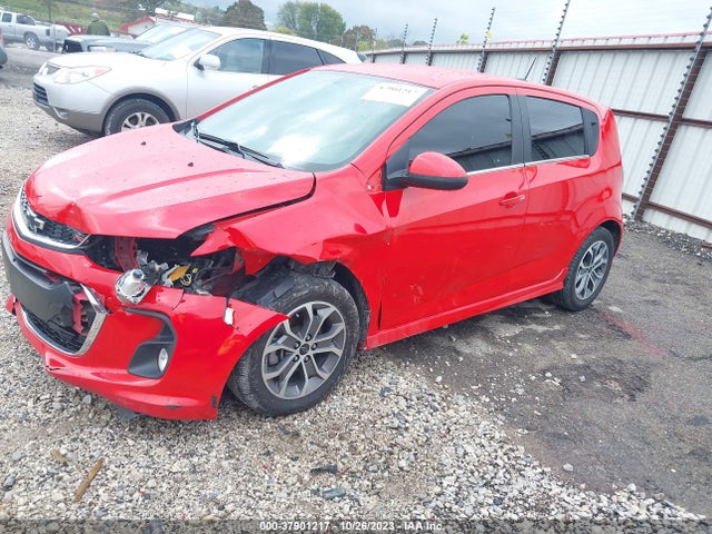 Chevrolet SONIC LT 2018 1G1JD6SHXJ4106540 Image 2