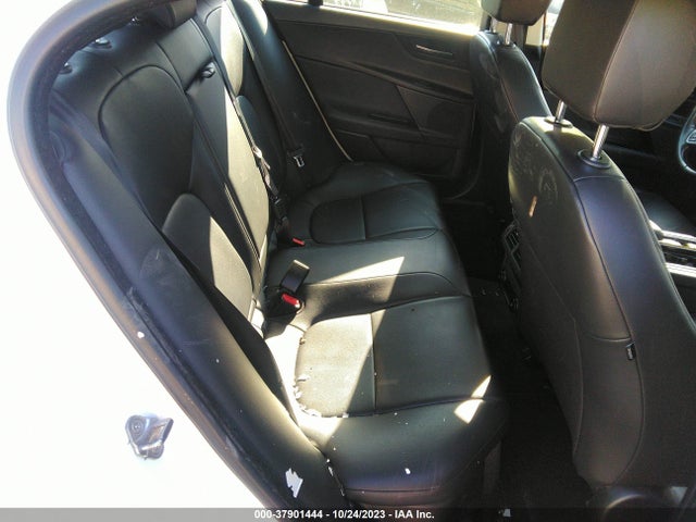 2019 JAGUAR XE SAJAR4FX8KCP52036 Photo 7