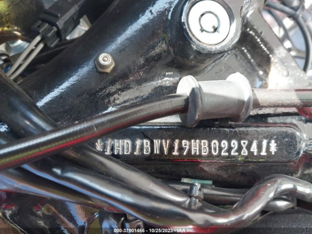 2017 HARLEY-DAVIDSON FLSTC 1HD1BWV19HB022841 Photo 9