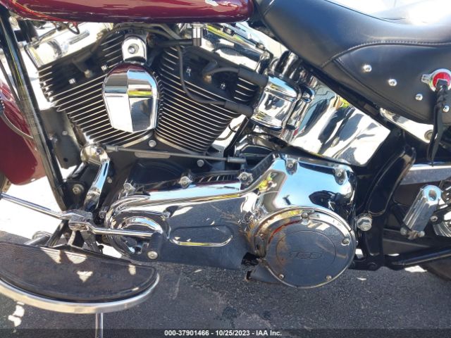 2017 HARLEY-DAVIDSON FLSTC 1HD1BWV19HB022841 Photo 8