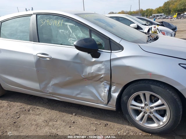 Chevrolet Cruze Lt Auto 2018 3G1BE6SMXJS615929 Image 6