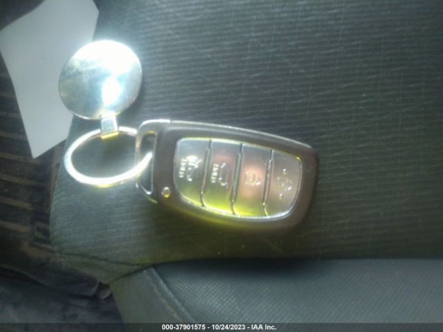 KM8J3CA27HU297023 Hyundai Tucson Sport