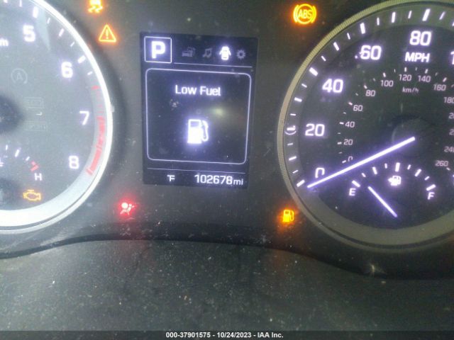 KM8J3CA27HU297023 Hyundai Tucson Sport