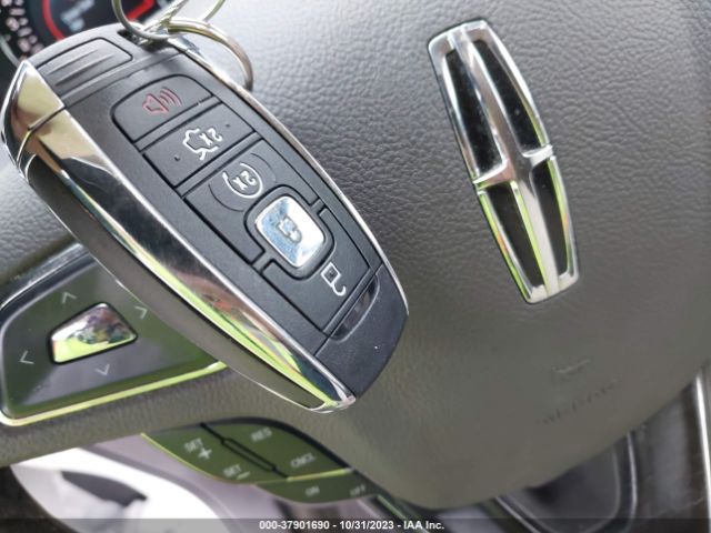 2LMPJ8LR0JBL22206 Lincoln Mkx Reserve