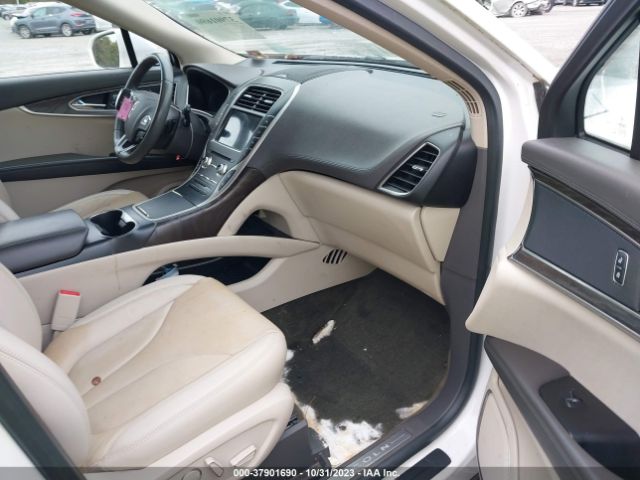 2LMPJ8LR0JBL22206 Lincoln Mkx Reserve
