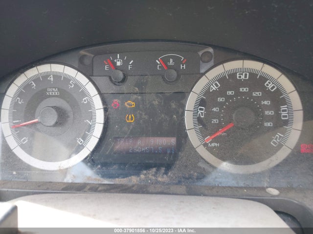 2009 FORD ESCAPE XLT VIN: 1FMCU03G19KA34133