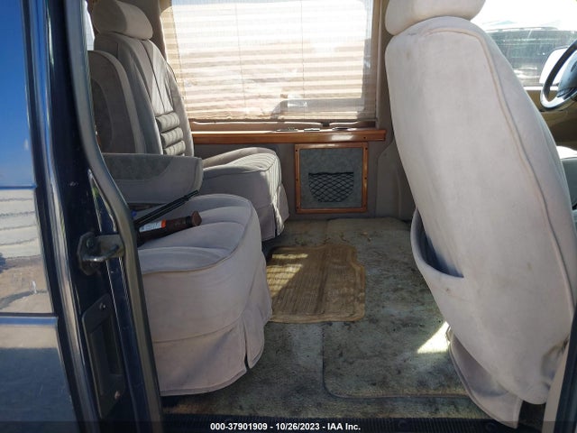 2002 FORD ECONOLINE CARGO VAN VIN: 1FDRE14W82HB28452