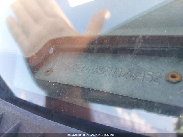 2002 FORD ECONOLINE CARGO VAN VIN: 1FDRE14W82HB28452