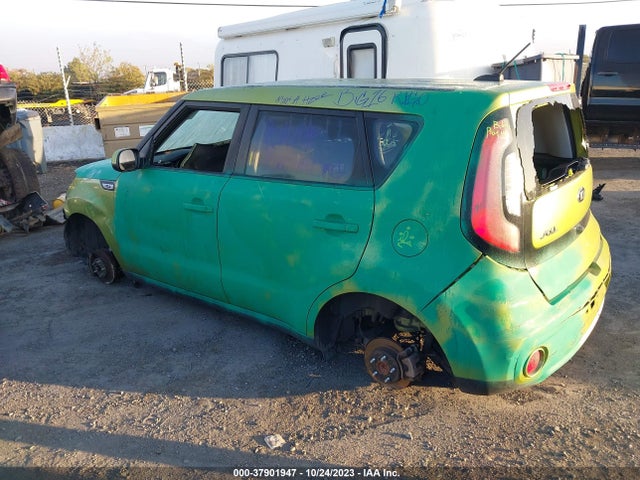 KIA SOUL + 2018 KNDJP3A5XJ7891564 Image 3