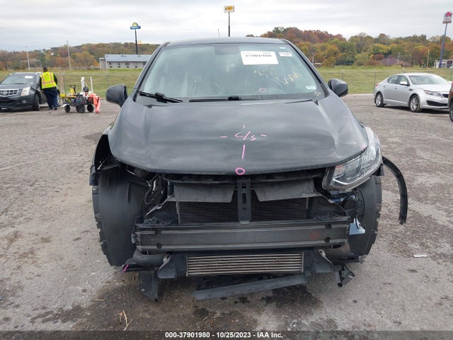 Chevrolet TRAX LS 2019 3GNCJKSB5KL372306 Image 13