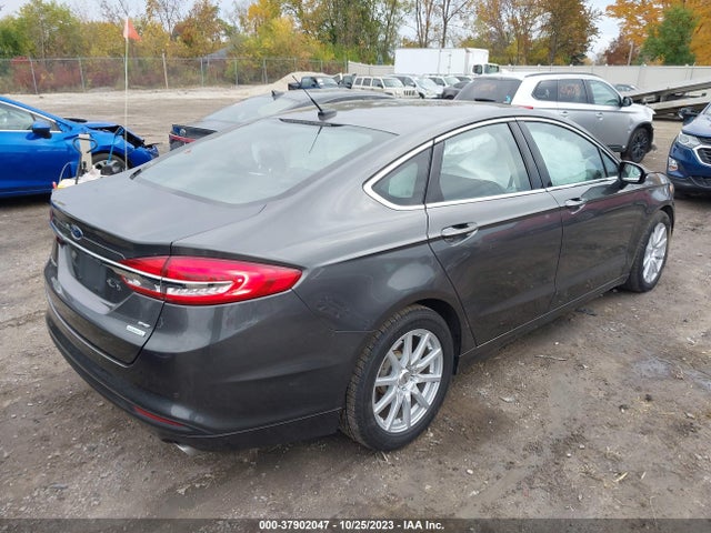 2017 FORD FUSION SE VIN: 3FA6P0HD4HR405714