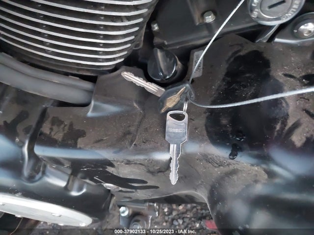 2022 SUZUKI VZR1800 JS1VY53A5N7100040 Photo 10