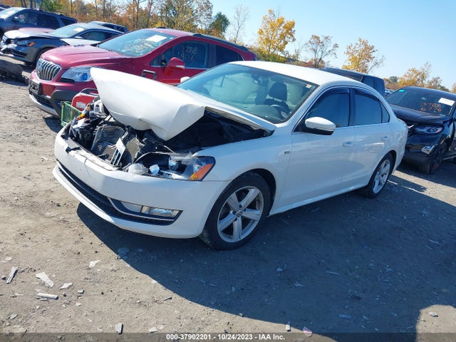 1VWAT7A31FC112159 Volkswagen Passat 1.8t Limited Edition