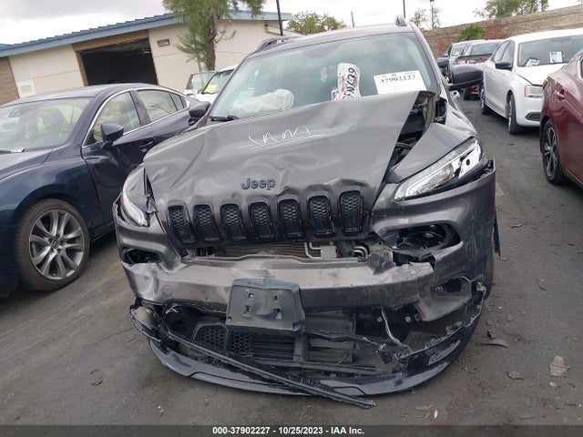 2018 JEEP CHEROKEE LATITUDE TECH CONNECT VIN: 1C4PJLCB4JD588036