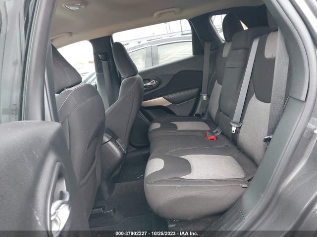 2018 JEEP CHEROKEE LATITUDE TECH CONNECT VIN: 1C4PJLCB4JD588036