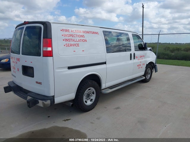 GMC Savana 2500 Work Van 2017 1GTW7AFF8H1911139 Image 4