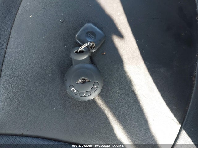2012 MINI COOPER S WMWSV3C51CT385619 Photo 10