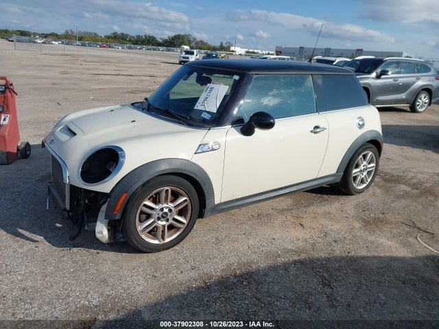 2012 MINI COOPER S WMWSV3C51CT385619 Photo 1