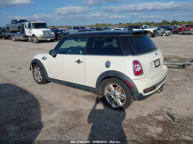 2012 MINI COOPER S WMWSV3C51CT385619 Photo 2