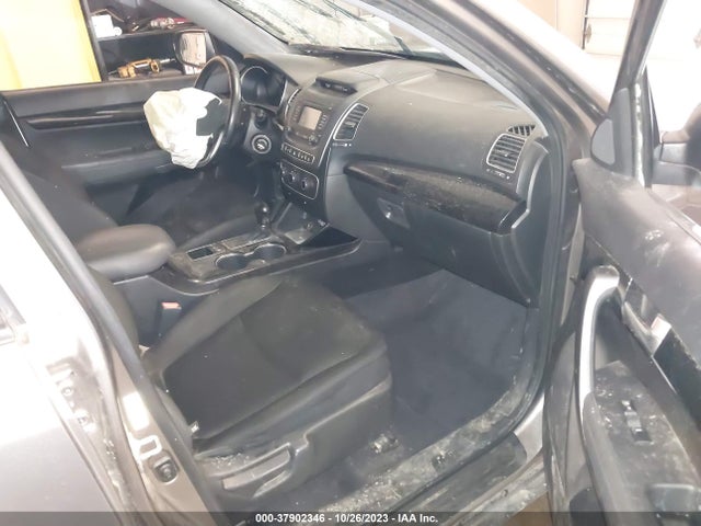 KIA Sorento Lx V6 2015 5XYKTDA72FG613226 Image 5