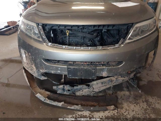 KIA Sorento Lx V6 2015 5XYKTDA72FG613226 Image 6