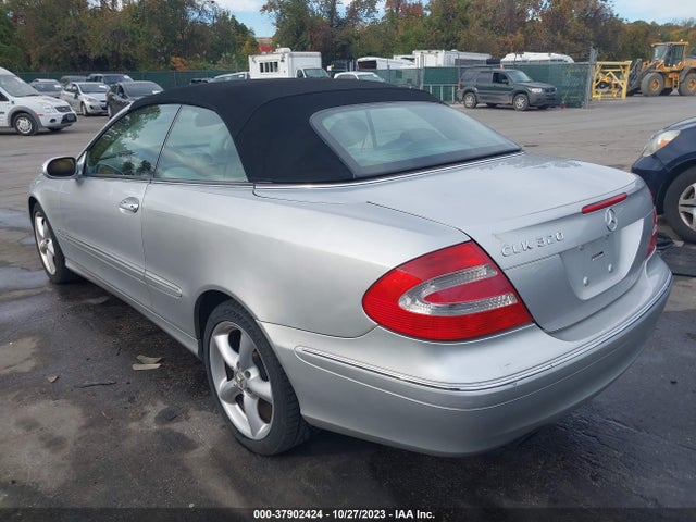 2005 MERCEDES-BENZ CLK 320 VIN: WDBTK65G45T035984