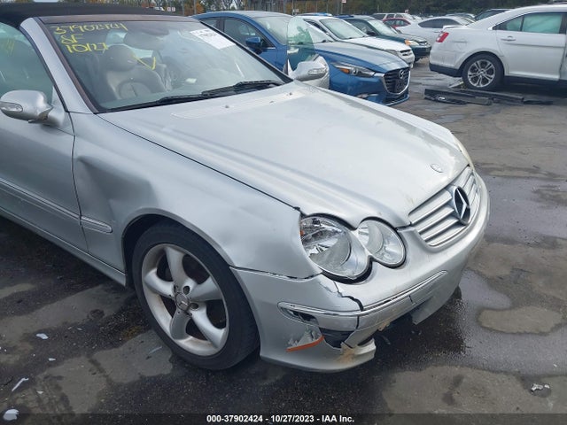 2005 MERCEDES-BENZ CLK 320 VIN: WDBTK65G45T035984