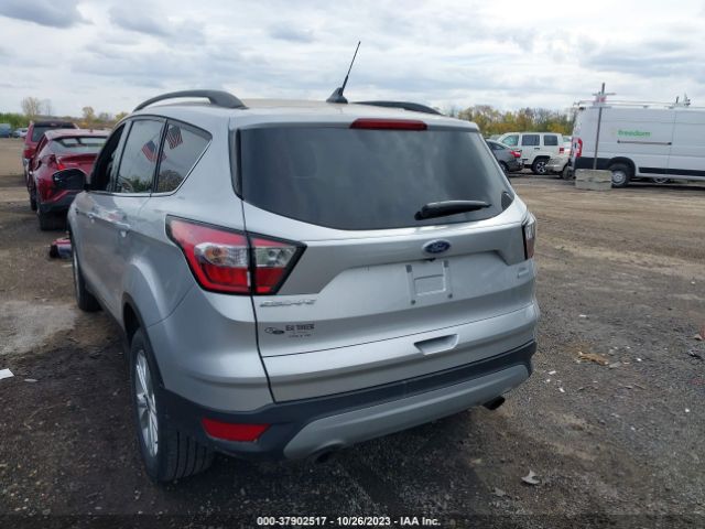 1FMCU0GD3JUB70692 Ford ESCAPE SE