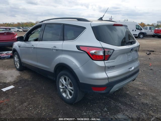 1FMCU0GD3JUB70692 Ford ESCAPE SE