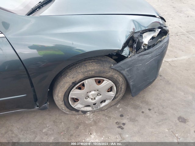 2005 HONDA ACCORD SDN LX VIN: 1HGCM55405A033027