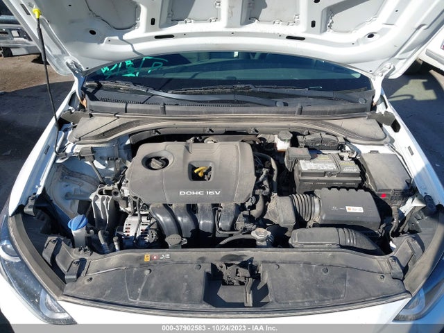 Hyundai ELANTRA SE 2018 5NPD74LF4JH317031 Image 10