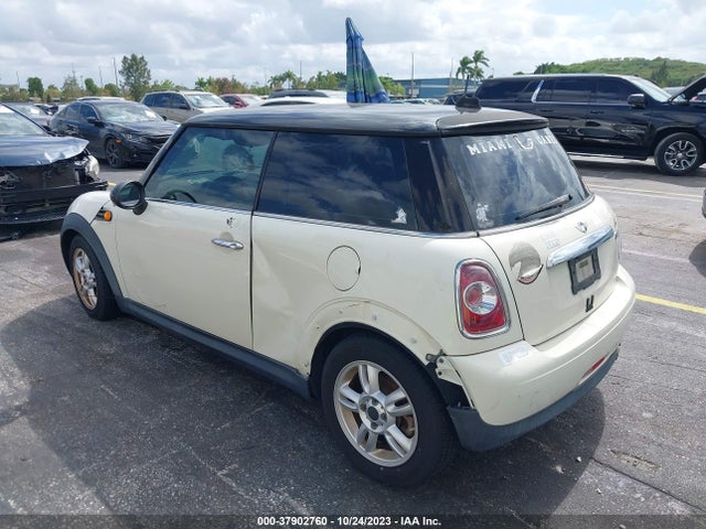 2011 MINI COOPER HARDTOP WMWSU3C55BT252265 Photo 5