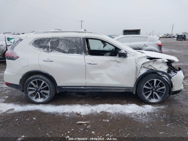 JN8AT2MV6HW277374 Nissan Rogue Sl