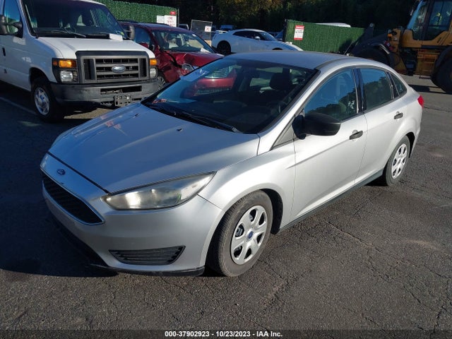 Ford FOCUS S 2016 1FADP3E25GL323712 Image 2