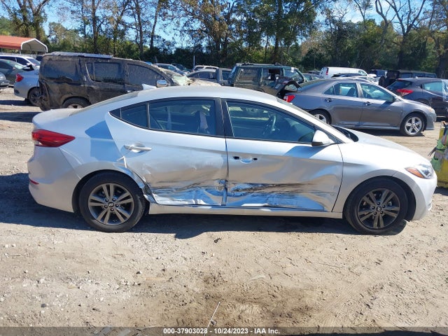 2018 HYUNDAI ELANTRA SEL VIN: 5NPD84LF9JH363418