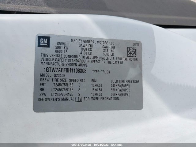 GMC Savana 2500 Work Van 2017 1GTW7AFF0H1108308 Image 9