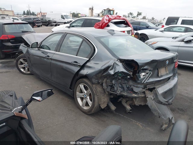 BMW 328I 2015 WBA3A5G5XFNP34369 Image 3