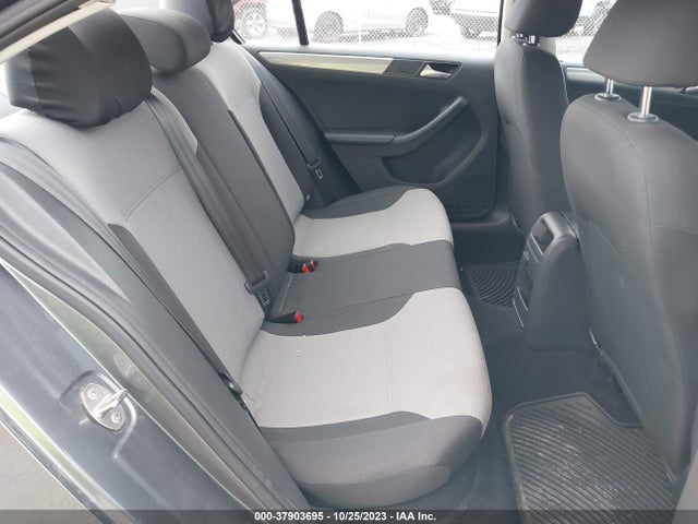 3VW2B7AJ2HM297832 Volkswagen Jetta 1.4t S