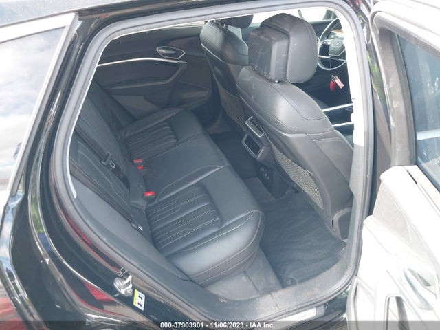 WA1VAAGE0KB010555 Audi E-tron Premium Plus