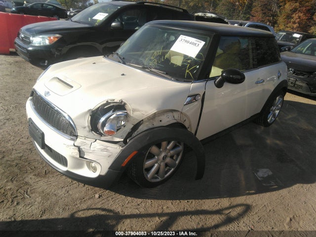2008 MINI COOPER S WMWMF735X8TV35246 Photo 1