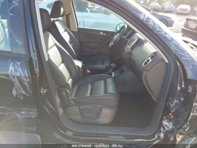 WVGBV7AX0GW009234 Volkswagen TIGUAN S