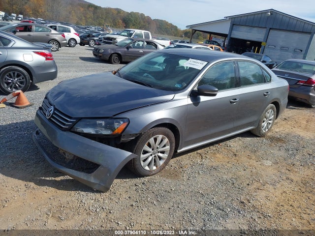 1VWAT7A36FC044831 Volkswagen Passat 1.8t Wolfsburg Ed