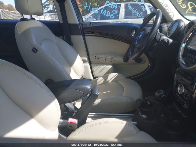 2011 MINI COOPER COUNTRYMAN WMWZC5C56BWL52953 Photo 4