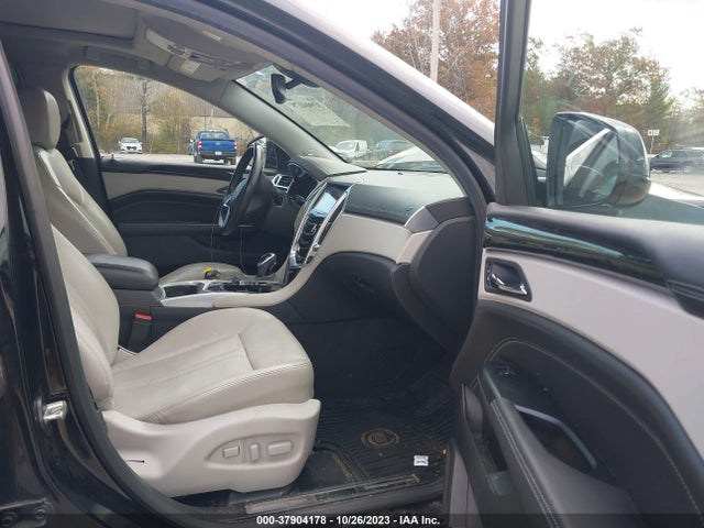 3GYFNEE3XGS580415 Cadillac Srx Luxury Collection