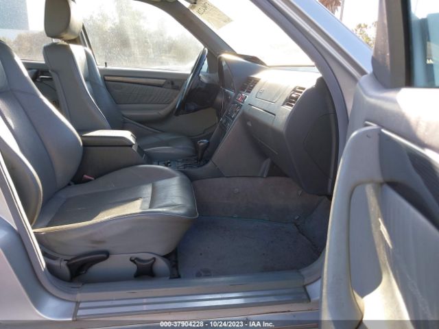 1999 MERCEDES-BENZ C-CLASS WDBHA24G4XA769655 Photo 4
