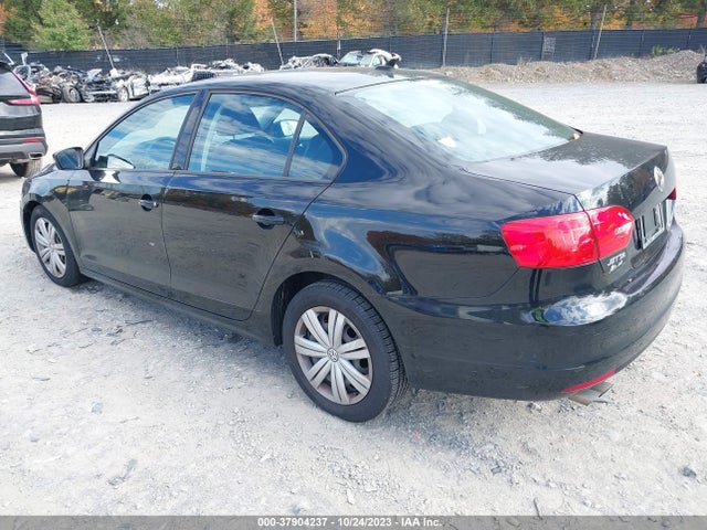 3VWD17AJ9EM239126 Volkswagen Jetta Sedan Se