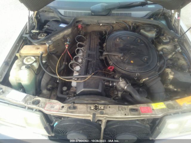 1993 MERCEDES-BENZ 190 WDBDA29D6PG067671 Photo 9
